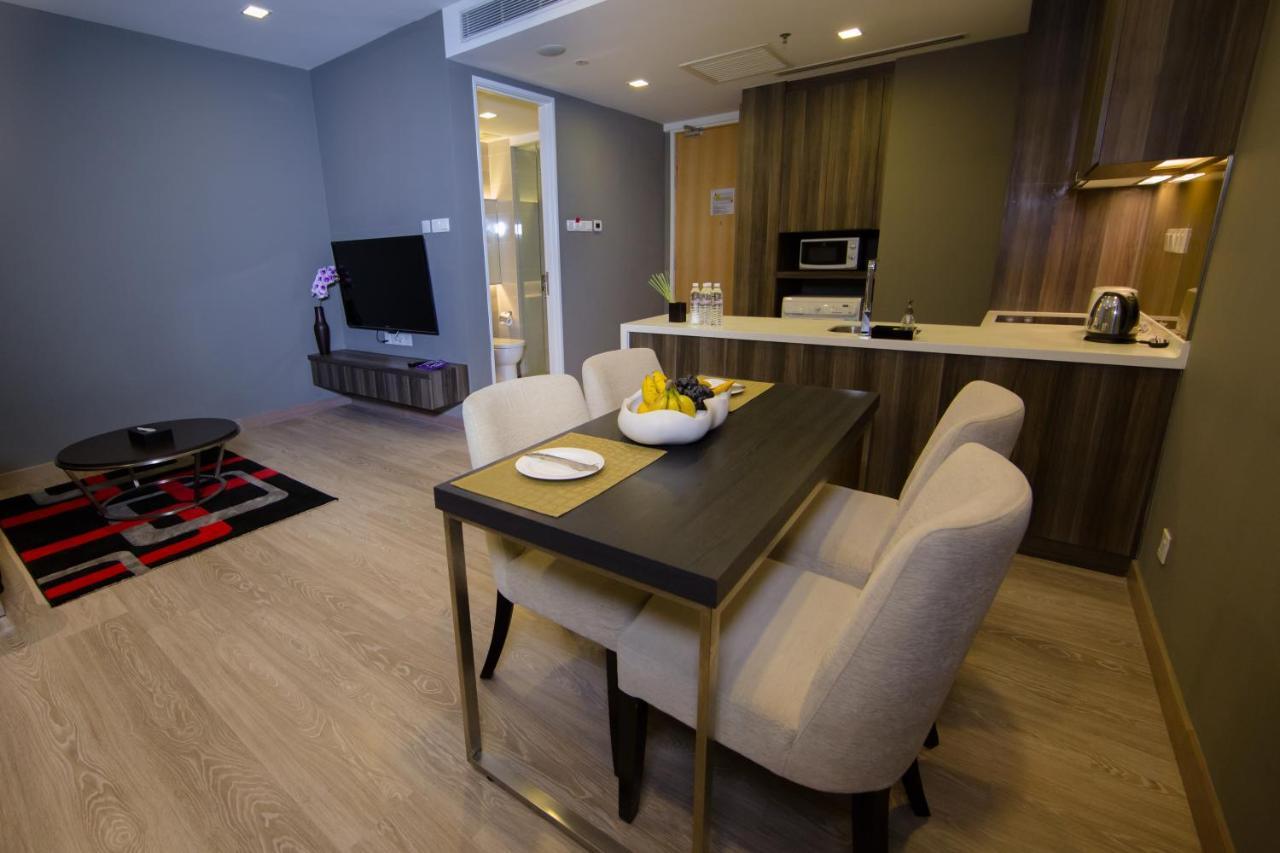 Ramada Suites By Wyndham Kuala Lumpur City Centre Kültér fotó