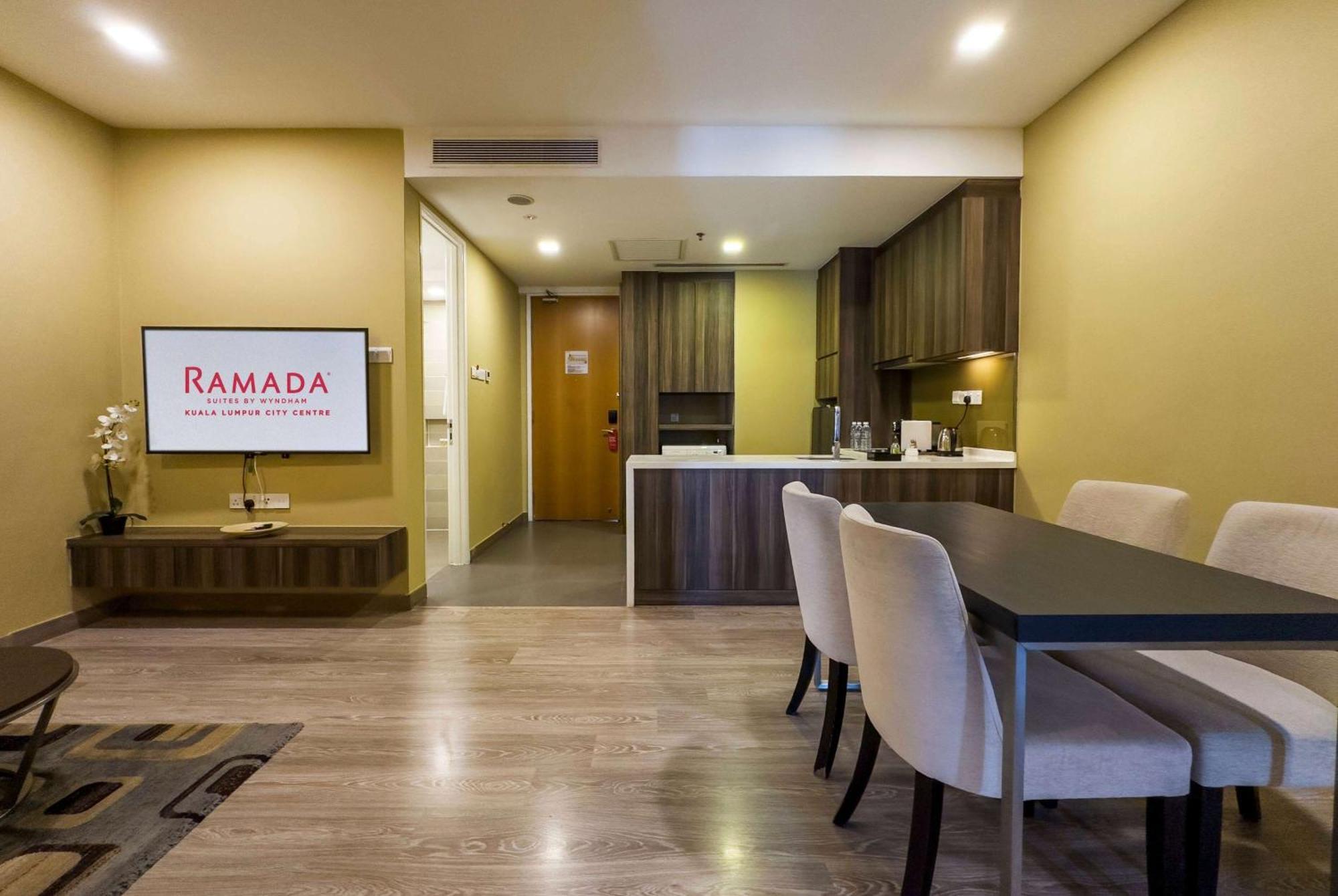 Ramada Suites By Wyndham Kuala Lumpur City Centre Kültér fotó