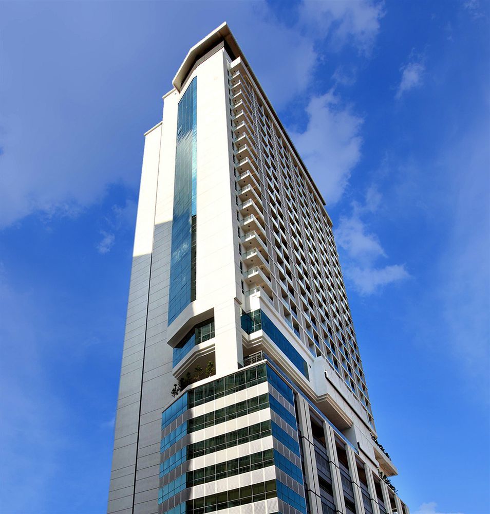 Ramada Suites By Wyndham Kuala Lumpur City Centre Kültér fotó